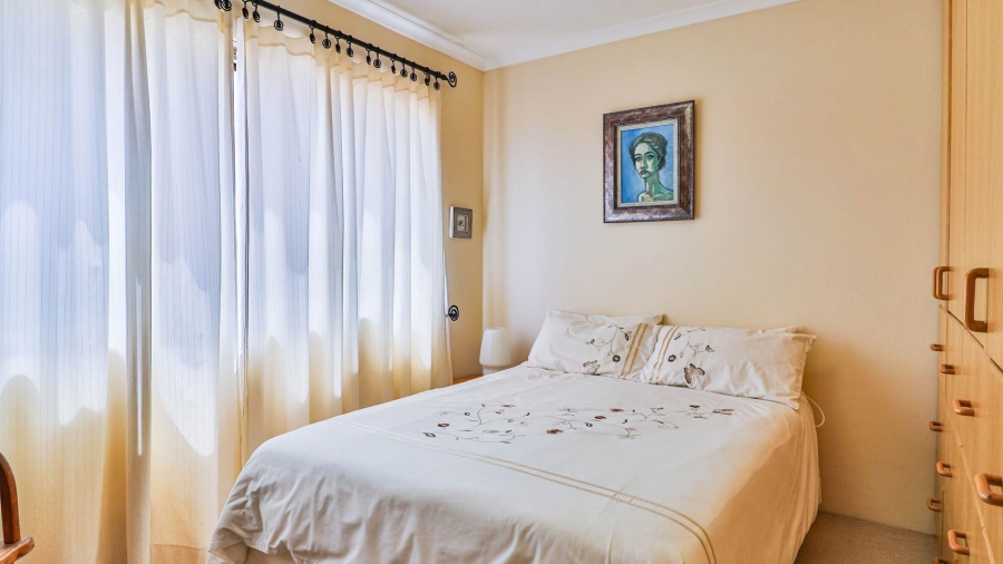 4 Bedroom Property for Sale in De Kelders Western Cape